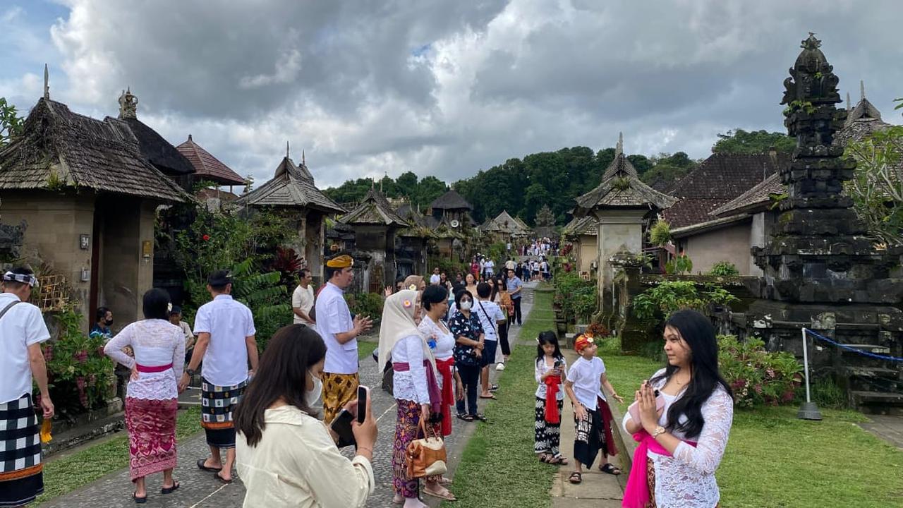 Libur Lebaran, 7 Ribu Wisatawan Padati Desa Penglipuran Bali