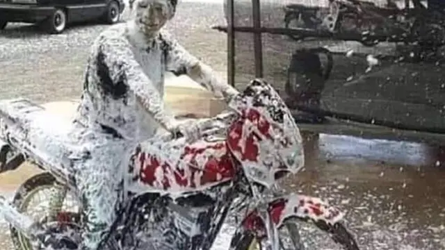 5 Momen Kocak Orang Pasrah Sama Keadaan, Ngenes Abis