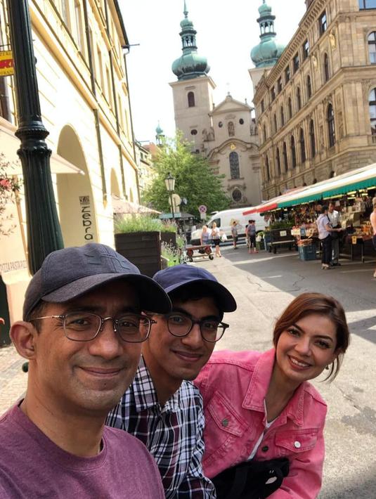 Jarang Terekspose Intip Potret Najwa  Shihab  dan Anaknya 