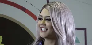 Jenita Janet sudah menemukan tambatan hatinya. Kapan nikah?