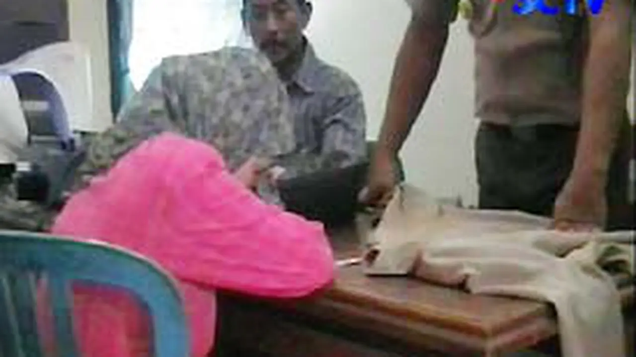 081201auang_raskin.jpg