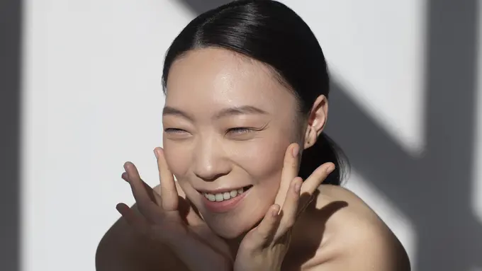 Rahasia Kulit Kenyal dan Awet Muda dengan Skincare Anti-Aging Tepat