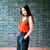 ilustrasi kepribadian perempuan/Photo by Alex Shaw on Unsplash