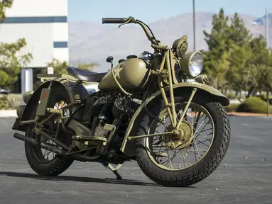 Indian Model 640 merupakan motor keluaran 1940an yang eksis dalam mengikuti Perang Dunia II. Motor ini memiliki desain bergaya Bobber dengan setang tinggi dan lebar. Mesin motor ini mampu menghasilkan tenaga hingga 22 Hp serta kecepatan maksimum mencapai 120 km/h. (Source: mecum.com)