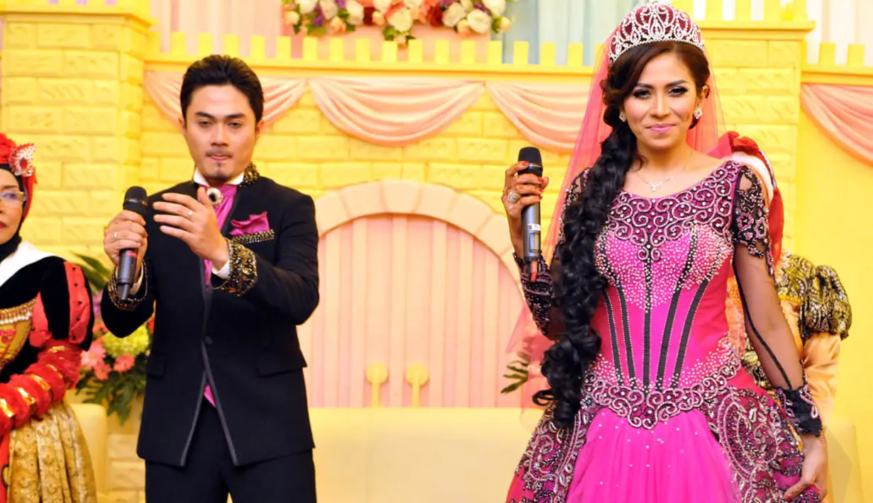 Cinta Penelope dan Dony Hermawan Putra. (Liputan6.com/Panji Diksana) 