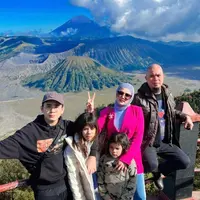 Ahmad Dhani dan keluarga (Instagram/mulanjameela1)