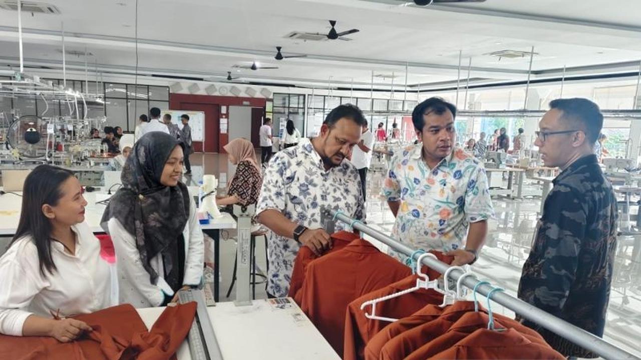 Komisi VII DPR Dorong AK-Tekstil Solo Inovasi Tingkatkan Kualitas SDM Industri Tekstil