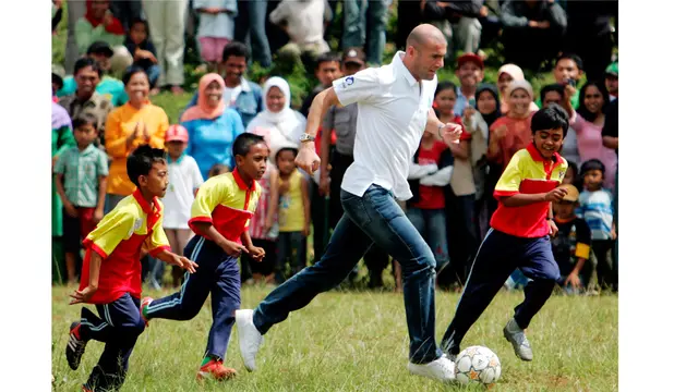Zidane dan Sepak Bola Untuk Anak-Anak