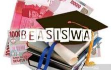 Beasiswa Pemprov Riau: Rp62 Miliar untuk 3.644 Mahasiswa, Wujudkan Satu Rumah Satu Sarjana