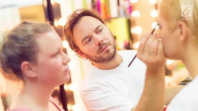 Makeup Artist