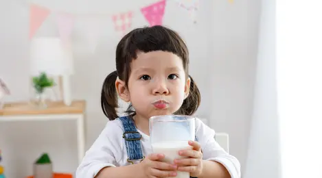 Mengenal Alergi Susu Sapi pada Si Kecil, Bagaimana Cara Meningkatkan Daya Tahan Tubuhnya?