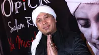 Opick dalam peluncuran album Salam Rindu Ya Musthofa {Galih W Satria/Bintang.com)