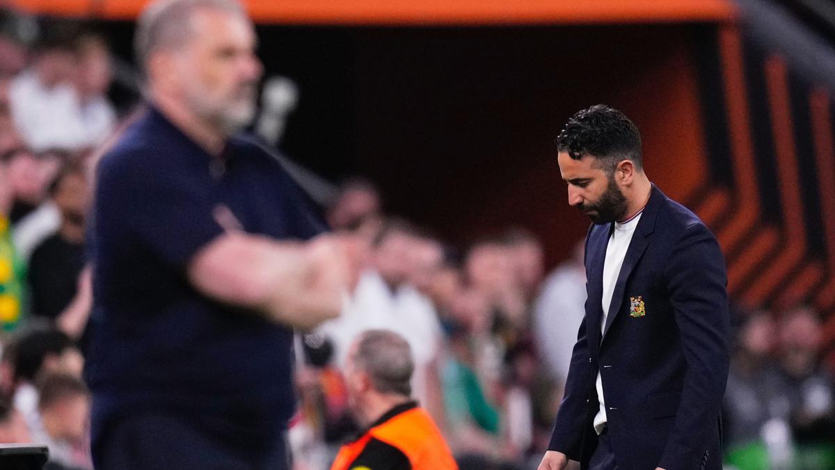Legenda Inggris Sangsi Ada Pemain yang Mau Gabung Manchester United usai Gagal di Liga Europa