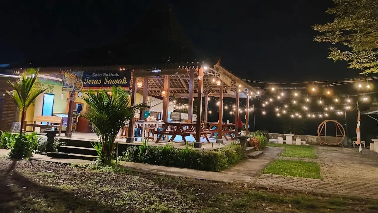 12 Rekomendasi Tempat Makan Enak di Ketep Magelang 2025, Surga Kuliner dengan View Merapi-Merbabu