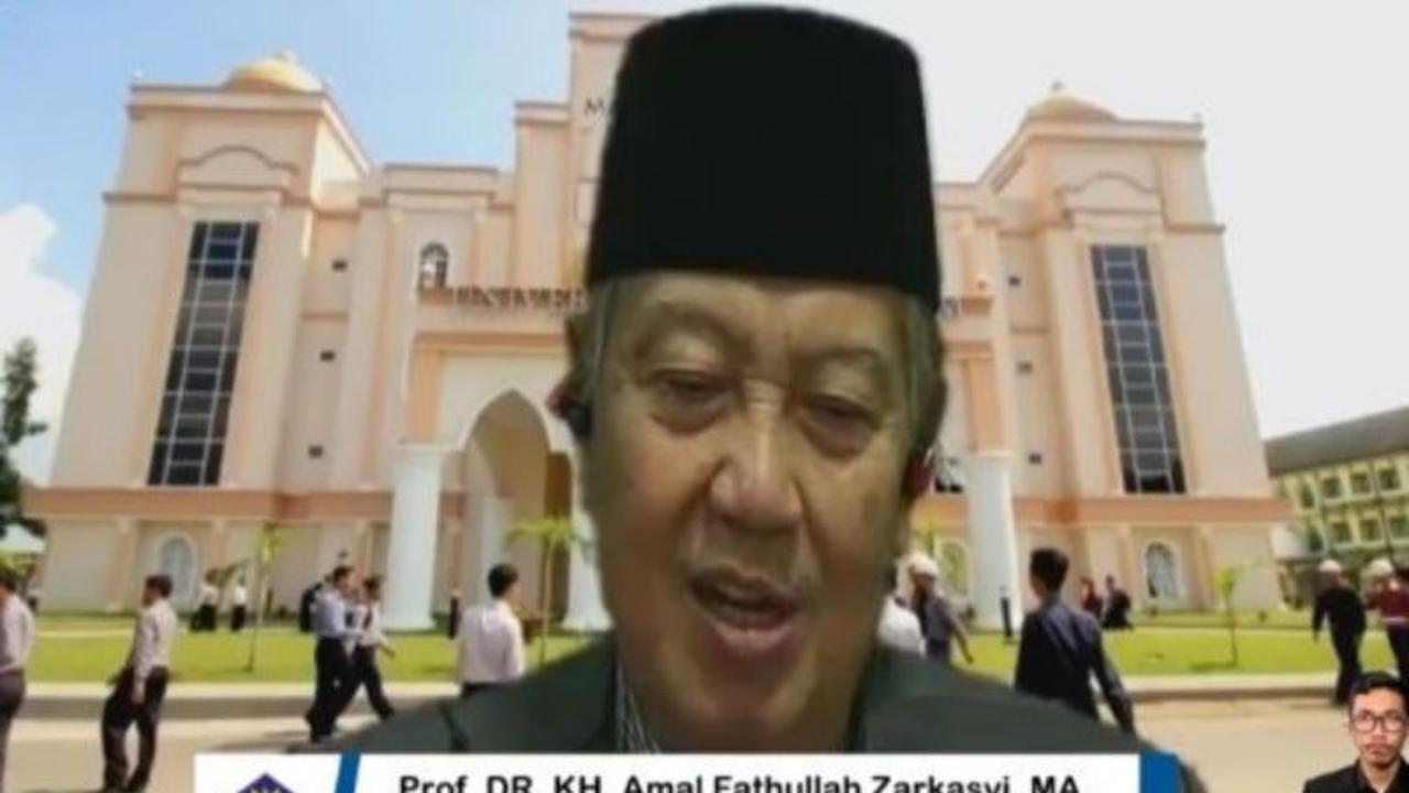 Pimpinan PMDG Gontor, KH Amal Fathullah Zarkasyi Wafat di Solo