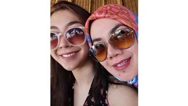 7 Potret Shania Salsabila Anak Sarita Abdul Mukti yang Blasteran Jerman