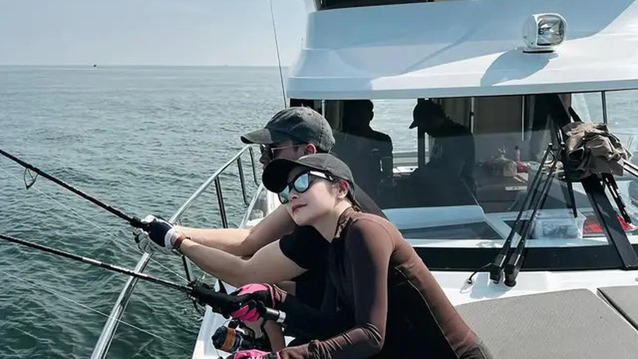 7 Momen Prilly Latuconsina dan Kekasih Mancing Bareng, Omara Dilatih Sabar