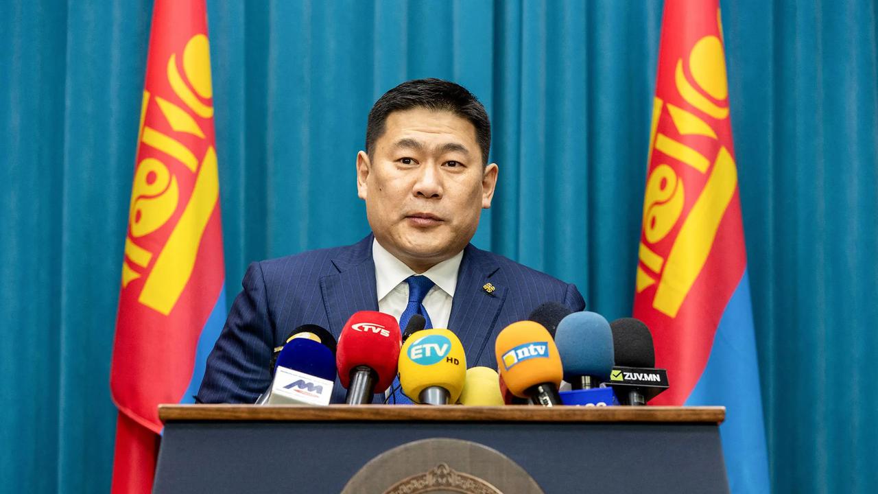 PM Mongolia Mundur Setelah Anaknya Pamer Foto Liburan Mewah di Medsos