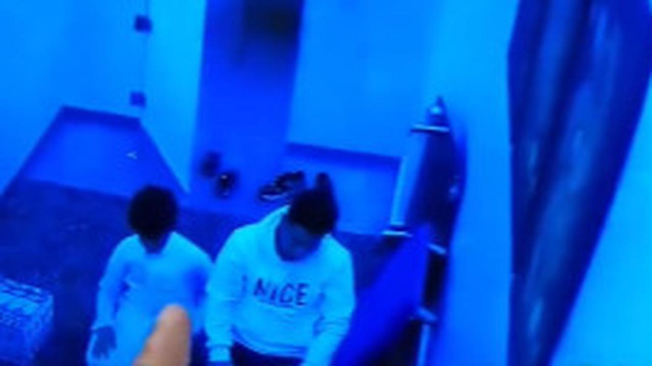 Anak Ini Pilih Pergi Sholat pada Waktunya Meski Sedang Seru Main Game, Langsung Dapat Hadiah Tak Terduga