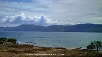 Keunikan Wisata Pantai Pasir Putih Parbaba Samosir
