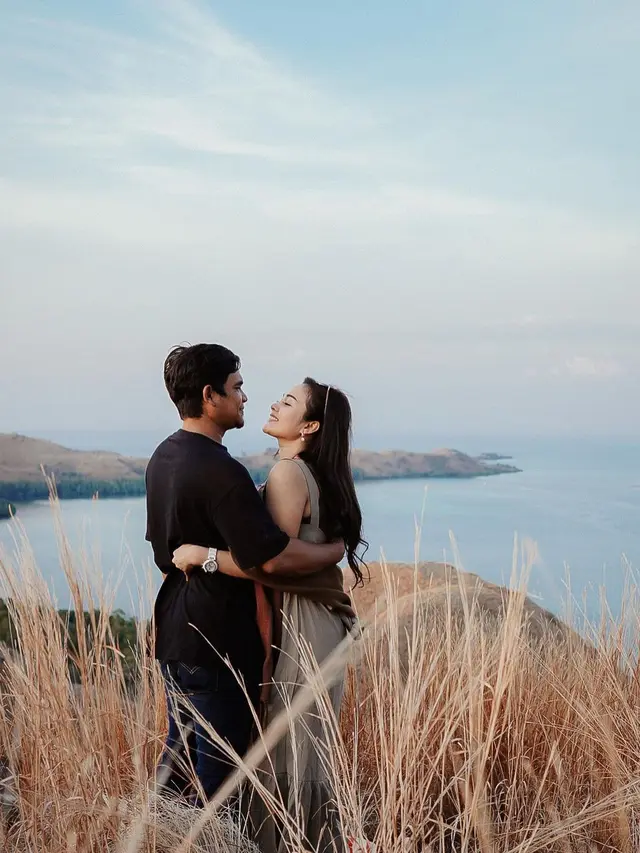 Gugat Cerai, Ini 6 Potret Kenangan YouTuber Maell Lee dan Intan Ratna Juwita