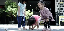 Mengajarkan anak tentang batas fisik sejak dini tidak hanya soal sopan santun, tetapi juga menjadi bekal penting di masa depan. (Foto/dok: Pexels/More Amore)