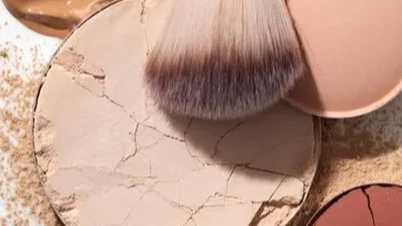 3. Foundation lebih full coverage dibandingkan cushion
