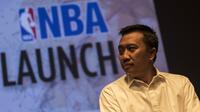 Menteri Pemuda dan Olahraga, Imam Nahrawi, hadir dalam peluncuran kerja sama antara NBA dengan KMK Online di XXI Lounge Plaza Senayan, Jakarta, Rabu (3/5/2017). (Bola.com/Vitalis Yogi Trisna)