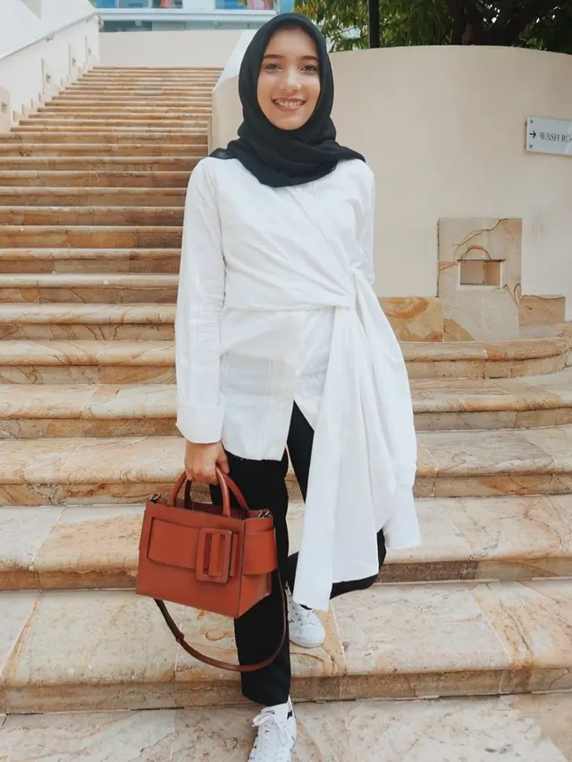 [Bintang] Zaskia Sungkar dan Jenahara