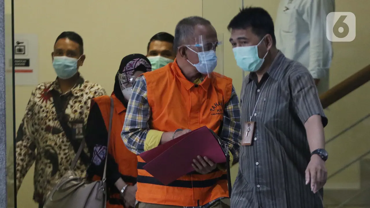 FOTO: Suap Pengurusan Dana Provinsi, KPK Tahan Dua Tersangka