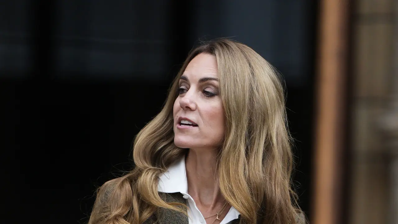 Rambut Pirang Kate Middleton Dituding Hasil Pakai Wig, Eks Penata Rambut Putri Diana Bersuara