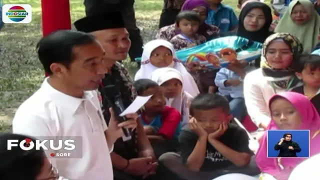 Presiden Jokowi mengampanyekan pencegahan stunting atau kekurang gizi di Puskesmas Bantar Gadung, Sukabumi.