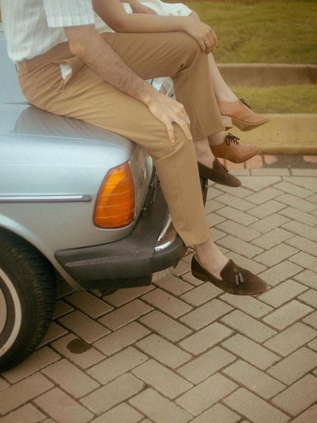 6 Potret Mesra Prilly Latuconsina dan Reza Rahadian di MV Dear Love, Bak Prewedding