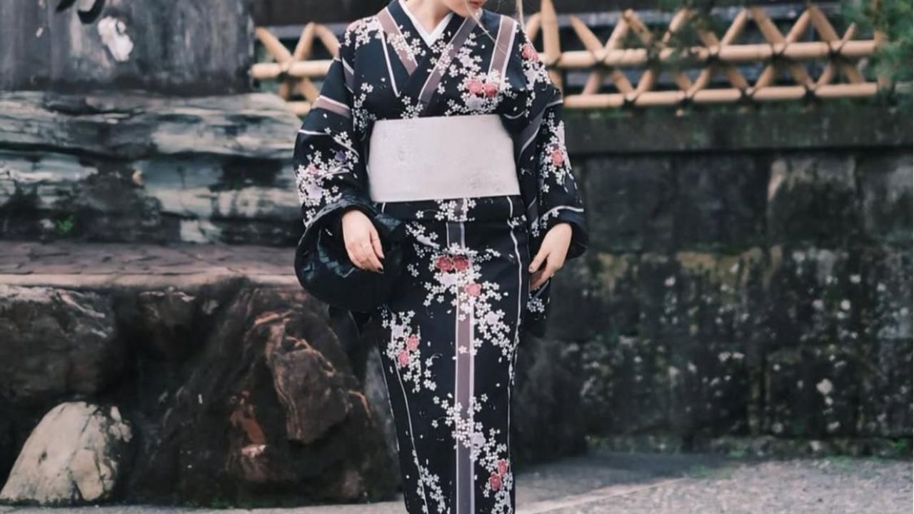 Gaya monokrom Ranty Maria yang jadi inspirasi