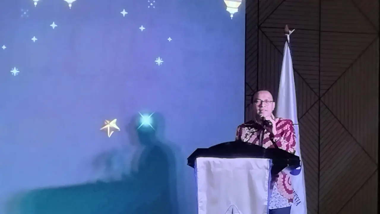 Ketua Umum IKAPI Oscar Sagita saat membuka acara halal bihalal bertajuk “Silaturahmi Memperkuat Kebersamaan dalam IKAPI” di Tiara Ballroom, Hotel Artotel Mangkuluhur, Gatot Subroto, Jakarta. (Istimewa)