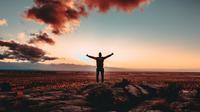 These quotes about character will remind you why having a good and strong character is matter for your life. (Photo: Xan Griffin/Unsplash)