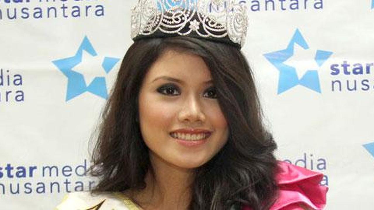 Ines Putri siap menuju Miss World 2012