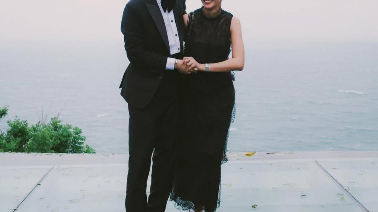 Potret Romantis Vidi Aldiano dan Sheila Dara di Berbagai Momen