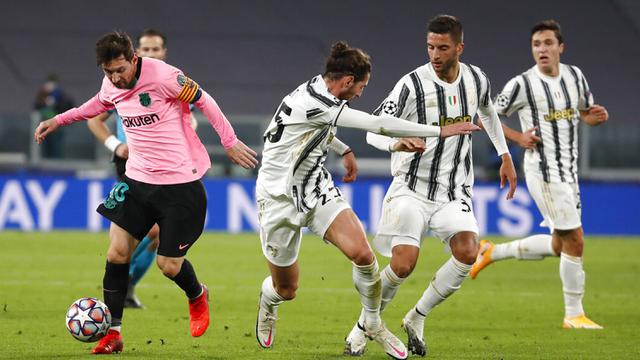 FOTO: Barcelona Pecundangi Juventus di Allianz Stadium