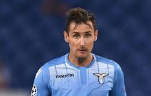 Klose absen tiga pertandingan