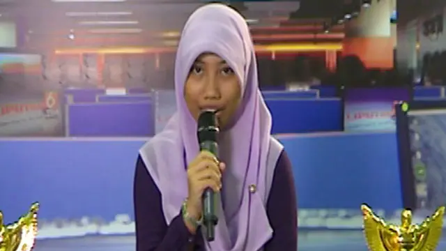 Hanansiti Pengunjung Peserta Presenter di Indonesia Broadcaster Expo 2013.