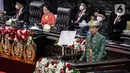 Presiden Joko Widodo menyampaikan pidato kenegaraan pada Sidang Tahunan MPR dan Sidang Bersama DPR - DPD Tahun 2022 di Gedung Nusantara, Kompleks Parlemen, Senayan, Jakarta, Selasa (16/8/2022). Jokowi menyampaikan pidato kenegaraan dalam sidang tahunan MPR RI dan sidang bersama DPR RI dan DPD RI Tahun 2022. (Liputan6.com/Johan Tallo)