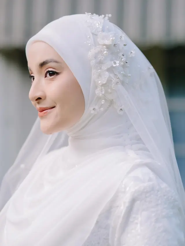 6 Detail Nabila Ishma Pakai Gaun Putih Bak Pengantin, Pesona Curi Perhatian