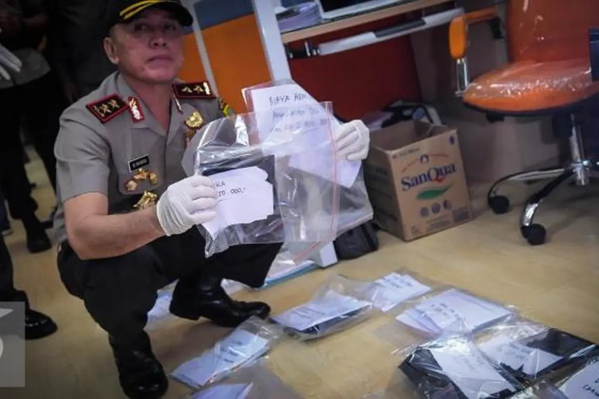 [Bintang] Dari OTT Kemenhub, Pungli Bertahun-tahun Diduga Capai Rp1 Miliar