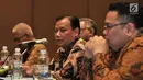 Ketua Bawaslu Abhan (tengah) memberi paparan saat Sosialisasi Pengaturan Kampanye Pemilu 2019 di Jakarta, Rabu (3/10). Sosialisi ini diharapkan dapat membuat Pemilu 2019 berjalan lancar dan damai. (Merdeka.com/Iqbal Nugroho)