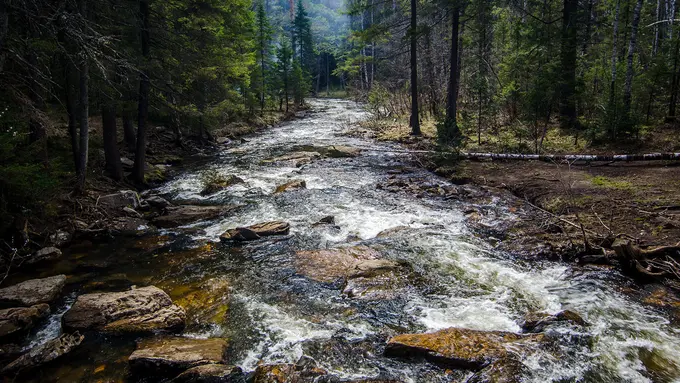 Ilustrasi air, sungai