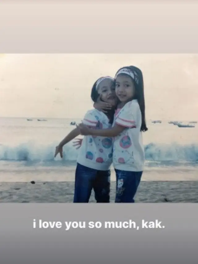 potret kedekatan Melisha dan adik kembar