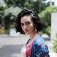 Ririn Ekawati berikan alasan dirinya berani untuk memotong pendek rambutnya. (instagram/ririnekawati)