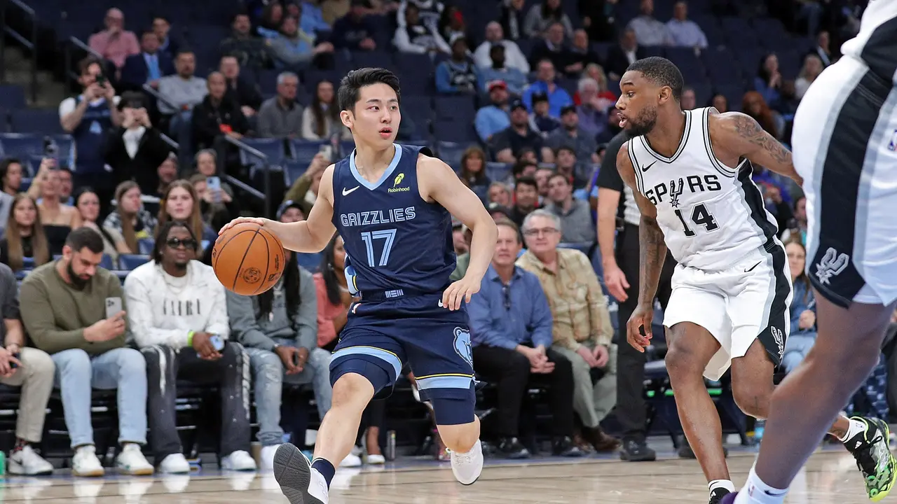 Yuki Kawamura beraksi di NBA