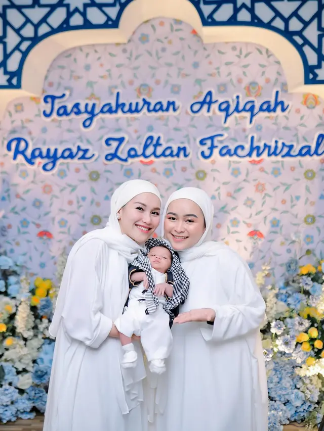7 Potret Kenangan Ayu Ting Ting Bareng Beby Zoltan, Keponakan yang Baru Saja Meninggal